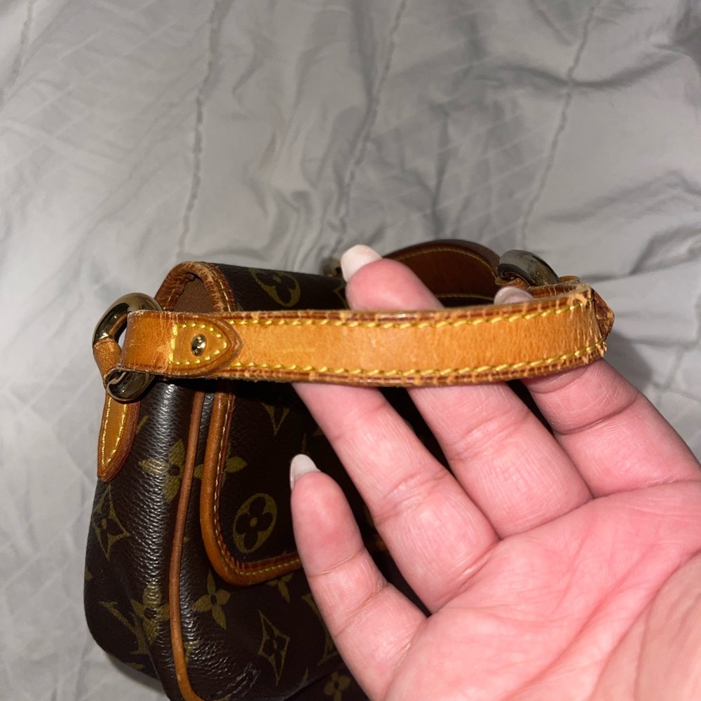 Authentic Louis Vuitton Monogram Tikal Pm View 3